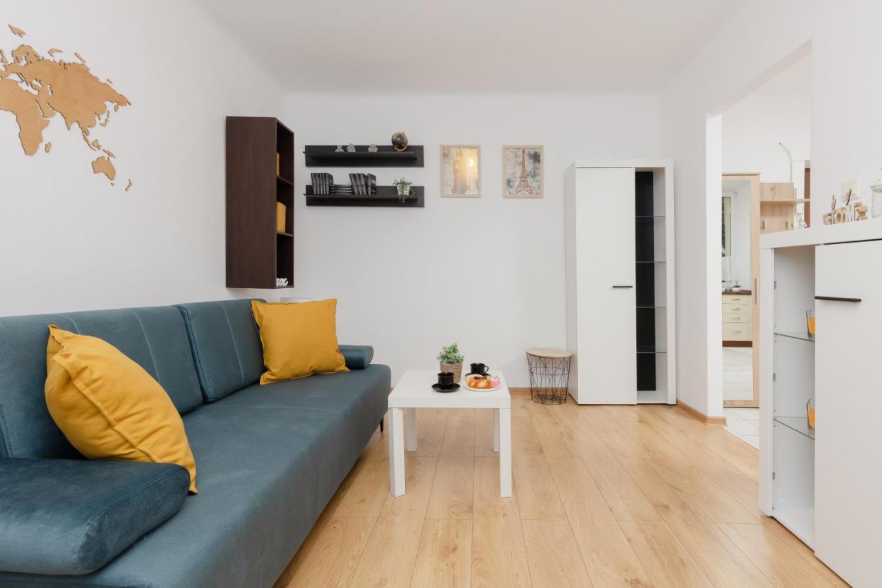 Airport Studio Astronautow With Balcony By Renters Apartment *